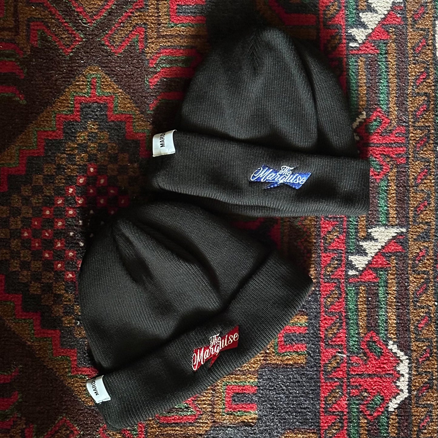 RIBBON EMB BEANIE【BLK x BLUE】